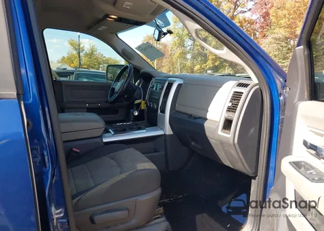 2009 Dodge Ram 1500 Slt/Sport/Trx z USA, uszkodzony, nr VIN 1D3HV13T99S742969